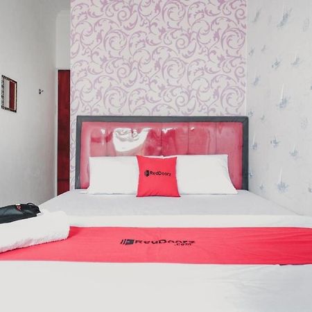 Reddoorz Near Nagoya Hill Batam 4 Hotel Jodoh  Kültér fotó
