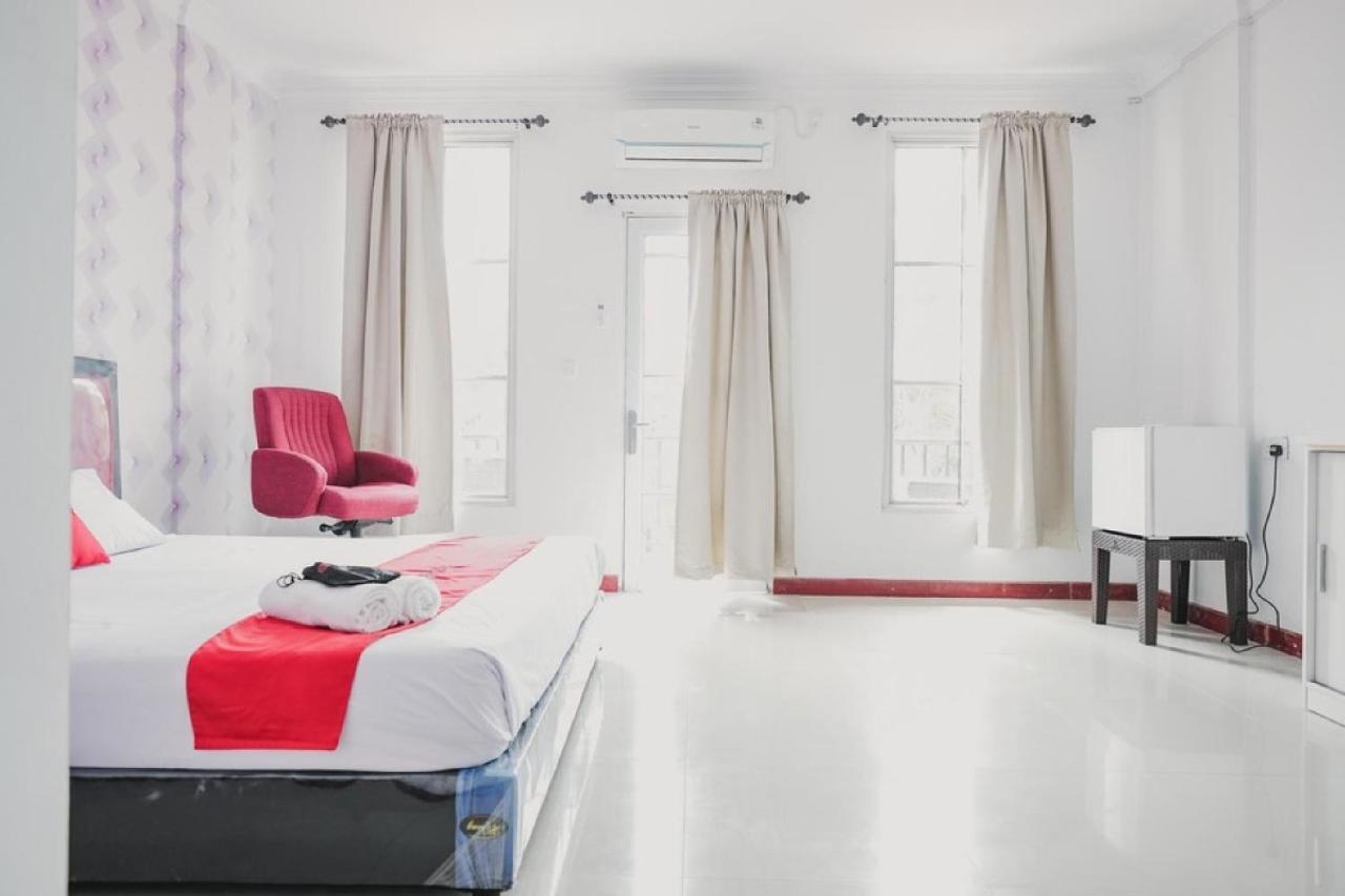 Reddoorz Near Nagoya Hill Batam 4 Hotel Jodoh  Kültér fotó