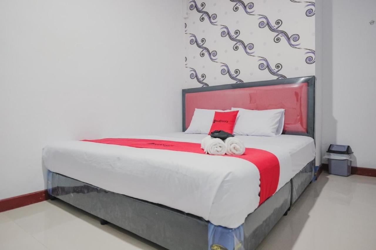 Reddoorz Near Nagoya Hill Batam 4 Hotel Jodoh  Kültér fotó